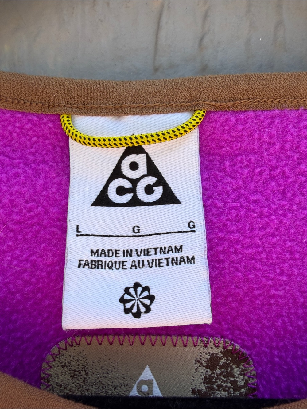 Nike ACG Wolf Tree Fleece Crewneck Sweatshirt Size: L - Picture 3 of 12